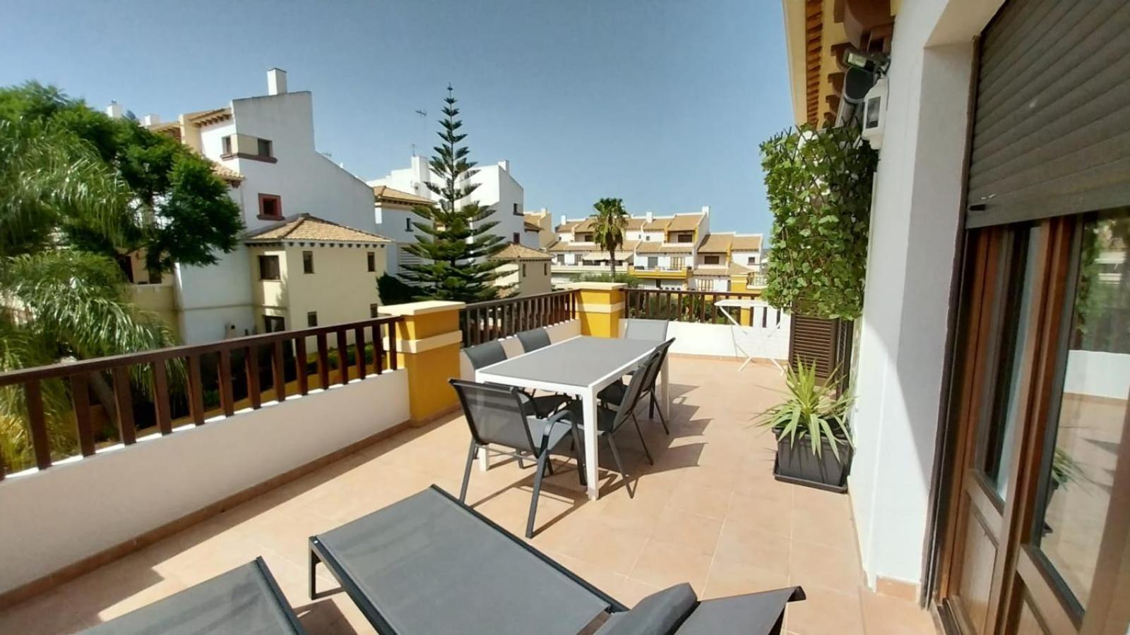 Why Not Golf Esuri Apartment *